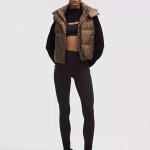 Chaleco Corto Acolchado con Estampado de Leopardo para Mujer, con Capucha, Cintura Ajustable, Ropa de Invierno, Chaleco sin Mangas Aislante - Product Image 6