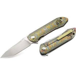 Couteaux pliants professionnels avec lame en acier multicouche, poignée confortable et mécanisme de pivotnement fluide pour la randonnée et le camping - Product Image 1