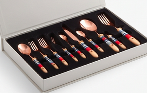 Juego de cubiertos bohemios con mangos de madera coloridos, acabado mate, aptos para lavavajillas, en tono cobre, para decoración de mesa de boda. - Product Image 6