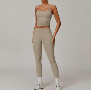 Conjunto Deportivo para Mujer, Top Transpirable de Color Personalizado y Leggings de Cintura Alta Acanalados, Conjunto de Yoga con Logotipo Frontal - Product Image 5