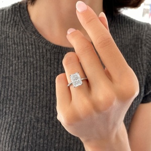 Bague de mariage solitaire en or blanc 14K 18K avec diamant de laboratoire taille radiant 4 carats, vente en gros, conception personnalisée, fabricant de bijoux - Product Image 4