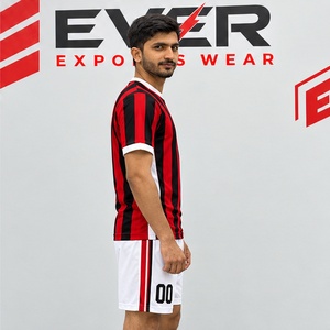 Conjunto de Uniforme de Fútbol a Rayas de la Mejor Calidad, Rojo y Negro, Venta Directa, Precio Accesible, Diseño Clásico, Equipación de Equipo - Product Image 3