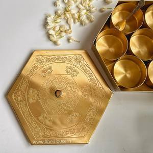 Boîte à masala en laiton avec logo personnalisé, fabrication artisanale indienne, organisateur de rangement pour épices avec cuillère, cadeau de cuisine, fabricant en gros pour restaurants - Product Image 4