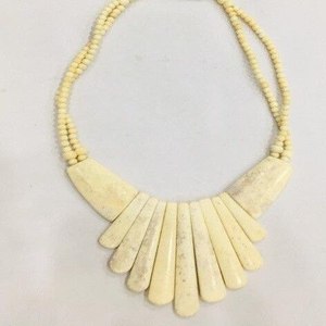 Collar de resina para mujer, collar para niña, collar de moda, collar de diseñador, collar hecho a mano, joyería de resina, Time 2 Decor - Product Image 5