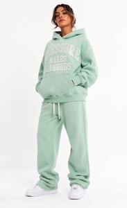 Conjunto de Sudadera con Capucha Bordada y Pantalones Deportivos para Mujer, de Algodón y Felpa, 450 GSM - Product Image 3