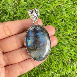Colgante de labradorita en plata de ley 925, hecho a mano, con piedra ovalada, collar de joyería para mujer, regalo al por mayor. - Product Image 5