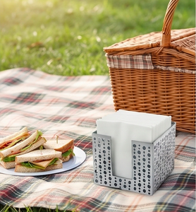 Elegante Caja de Pañuelos de Metal Estilo Antiguo, Diseño de Alta Calidad, Acabado Elegante, Perfecta para Bodas, Fiestas, Vajilla y Decoración de Comedor - Product Image 4