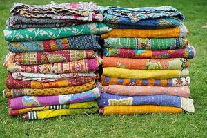 Antique Kantha <b>Bed</b> <b>Quilt</b> Vintage Bangali Embroidered Sari Boho Home 100% Cotton Eco-Friendly Washable Hand-Stitched Hotel - Product Image 5