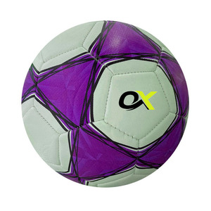 Balón de Fútbol PVC Personalizado de Alta Calidad Oxva Incustries, Tamaño 5 Profesional para Entrenamiento, Uso en Interiores/Exteriores, 280-450g, para Todas las Edades - Product Image 2