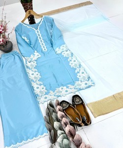 Salwar Kameez de Seda Azul Claro con Bordado Blanco, Estilo Tradicional Indio-Pakistaní, para Mujer, Ideal para Fiestas y Uso Diario, Largo hasta el Suelo - Product Image 3
