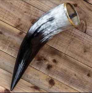 Cuerno Vikingo para Beber Hecho a Mano con Diseño Personalizado, Material Orgánico, Artesanía Natural, Compra al por Mayor, Exportación, Decoración del Hogar - Product Image 3