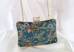 Sac à bijoux fait main au design le plus récent, brodé de perles de rocaille, sac de rangement personnalisable en couleur pour femmes et jeunes filles - Product Image 5