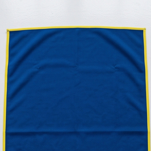 MALUZA INDUSTRIES Serviette de Bain Décontractée de Luxe Bleue avec Logo Brodé Personnalisé, Serviette de Sport Tissée à Séchage Rapide pour Toutes Saisons, Vente en Gros - Product Image 3