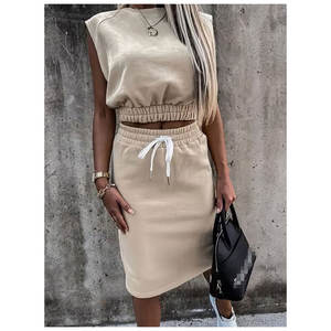 Conjunto de dos piezas para mujer 2026 al por mayor, sexy, casual, de verano, liso, con aberturas, sin mangas, con cordón, falda y top corto - Product Image 4