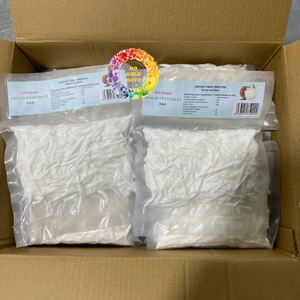 เนื้อมะพร้าวอ่อนแช่แข็ง IQF แบบเสียบแท่ง 1 กก. บรรจุภัณฑ์แบบแพ็คใหญ่ สำหรับสมูทตี้และไอศกรีม - CARYLN - Product Image 1
