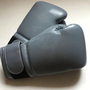 Guantes de Boxeo de Cuero de Primera Calidad con Correa de Muñeca Ajustable y Cierre de Gancho y Bucle para Combate Profesional Unisex - Product Image 2