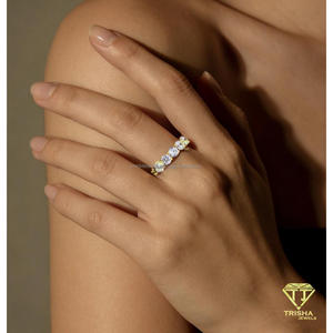 Bague intemporelle en diamant de laboratoire taille ronde, en argent sterling 925 plaqué or, avec bande tressée, bijou classique de fiançailles et de mariage - Product Image 3