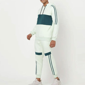 Ensemble de survêtement premium pour homme avec capuche, imprimé uni, logo personnalisé, respirant, pour la gym, l'entraînement et les loisirs - Product Image 2