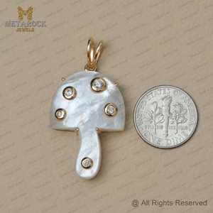 Pendentif en forme de champignon en or 14 carats avec pierre précieuse naturelle en nacre et diamant, dos en argent 925 oxydé, fait main, bijoux fins - Product Image 6