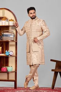 Ensemble de sherwani ethnique pour homme, couleur champagne, pour marié, mariage, festival, célébration, avec broderie artisanale et perles. - Product Image 1