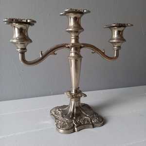 Candélabre en métal à 3 bras finition argentée, portable, résistant à la chaleur, pour présentation sur table, designs durables, ensembles cadeaux - Product Image 6