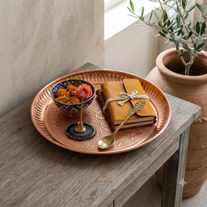 Plateau de prière traditionnel en cuivre gravé fait main, plateau de Puja, plateau d'Aarti, plateau de prière, décoration de temple, vente en gros, cadeau d'Inde - Product Image 3