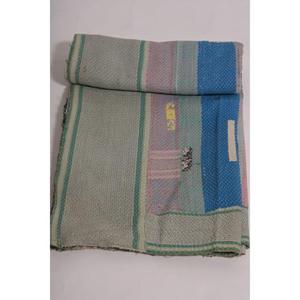 ผ้าห่มกันธา กูดรี ทำมือสไตล์วินเทจจากอินเดีย ผ้าฝ้าย โบโฮ ผ้าคลุมเตียง ผ้าห่มสองด้าน ของตกแต่งบ้าน ลาวินาส เป็นมิตรกับสิ่งแวดล้อม - Product Image 4