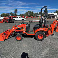 Minipala caricatrice Kubota BX23S 4WD Diesel con retroescavatore per agricoltura e giardinaggio