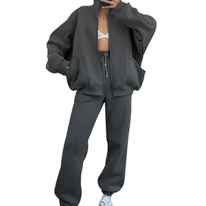 Ensemble survêtement molletonné à manches longues et pantalon de jogging oversize pour femme – Chaud et confortable pour l'hiver - Product Image 1