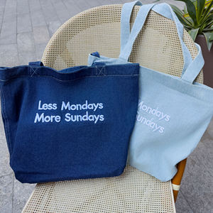 Sac fourre-tout en jean personnalisé avec logo, broderie marguerite, style minimaliste, ouverture supérieure, prix super abordable, vente en gros usine - Product Image 1