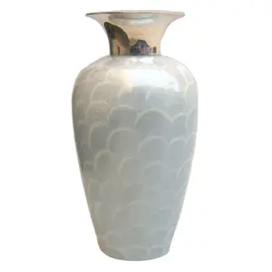 Best Selling Wholesale Antique Brass Flower Vase Home decorative metal flower vases customized for sale