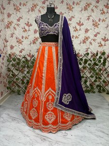 En gros, Lehenga Dupatta en soie haut de gamme de créateur, bicolore, pour femmes indiennes et pakistanaises, tenue traditionnelle pour mariage, Diwali et fêtes, lourd - Product Image 3
