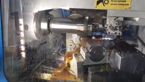 Máquina Fresadora de Engranajes CNC de 3 Ejes Sykes H160 4 para Corte de Engranajes de Precisión y Fabricación Industrial - Product Image 4