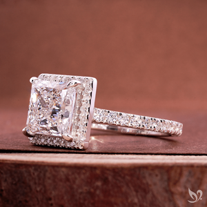 แหวนเพชรทรงสี่เหลี่ยม 3 กะรัต ประดับเพชรทรงเฮโลแบบเจ้าหญิง ดีไซน์หรูหรา วงแหวนประดับเพชรแบบพาเว่ สำหรับงานหมั้นและงานแต่งงาน ทำจากทองคำขาว - Product Image 2