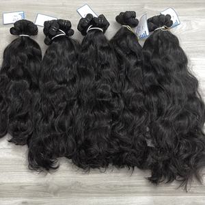 100% cheveux humains vietnamiens cheveux non transformés en stock grande quantité faisceaux ondulés bruts au Viet Nam fournisseur cheveux - Product Image 4