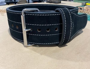 Ceinture de musculation en cuir à prix abordable pour l'entraînement en salle de sport, avec logo personnalisable, pour la force athlétique - Product Image 6