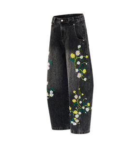 Jeans en denim évasés avec broderie personnalisée, ultra-doux, respirants, écologiques, broderie pour femmes, tissu de qualité supérieure, séchage rapide, coton - Product Image 5