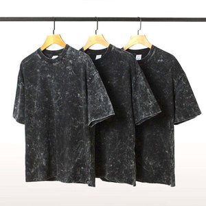 T-shirt personnalisé pour fabricants, délavé à l'acide, effet vieilli, orné de pierres et de strass, coupe oversize, carrée, courte, avec logo sur le devant, 100% coton - Product Image 1