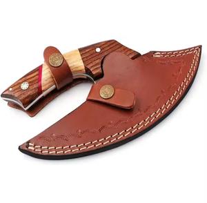 Cortador de Pizza de Acero de Damasco Hecho a Mano de Alta Calidad con Mango de Madera Personalizado y Funda de Cuero - Product Image 4