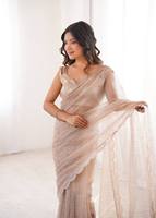Sari en tulle lourd de créateur avec broderie de fils et de sequins, sari au mètre et chemisier en soie de Bangalore, sari tendance pour soirée chic