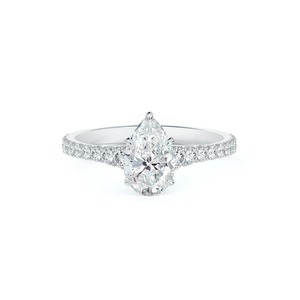 Bague de fiançailles solitaire pour femme en or blanc 18 carats avec diamant de laboratoire taille poire serti à griffes et pavé, certifiée IGI, luxe classique - Product Image 1