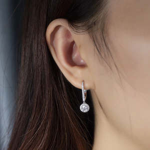 Pendientes de Moda para Mujer, Plata de Ley 925, Diamantes Cultivados en Laboratorio, Diseño Halo, Pendientes Colgantes en Oro Blanco de 14K - Product Image 4