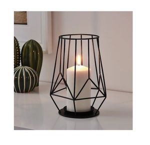 Farol Decorativo de Hierro con Recubrimiento de Polvo Negro para Exhibición de Velas en Interiores y Exteriores - Product Image 5