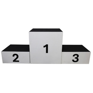Podium de la victoire pour les vainqueurs, équipement de podium pour la gymnastique et autres sports, podium de compétition - Product Image 1