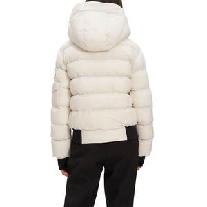 Dernier design de veste matelassée pour femmes, prix de gros, service OEM, veste matelassée respirante sur mesure pour femmes - Product Image 2