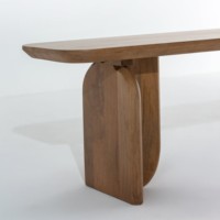 Banc en bois Vandana Falcon Aureo pour une assise élégante à l'intérieur et à l'extérieur des maisons modernes
