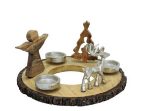 Porte-bougie décoratif en aluminium en forme de renne avec base en bois, centre de table de Noël, décoration de fête - Product Image 2