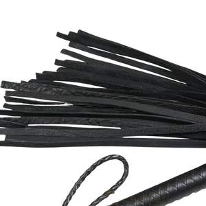 Flogger de Cuero BDSM Premium con Peso Equilibrado y Construcción Duradera - Product Image 5