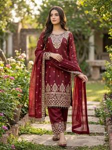Ensemble élégant pour femme, haut et bas brodés, avec dupatta, tenue ethnique indienne tendance en 3 pièces, costume de créateur pour mariage et fête - Product Image 3