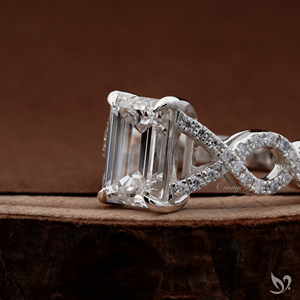 แหวนหมั้นเพชรแล็บทรงเอเมอรัลด์ 3 กะรัต ดีไซน์เกลียวประดับเพชรแบบพาเว่ รับรองโดย IGI ตัวเรือนทองคำขาว 10K - Product Image 2